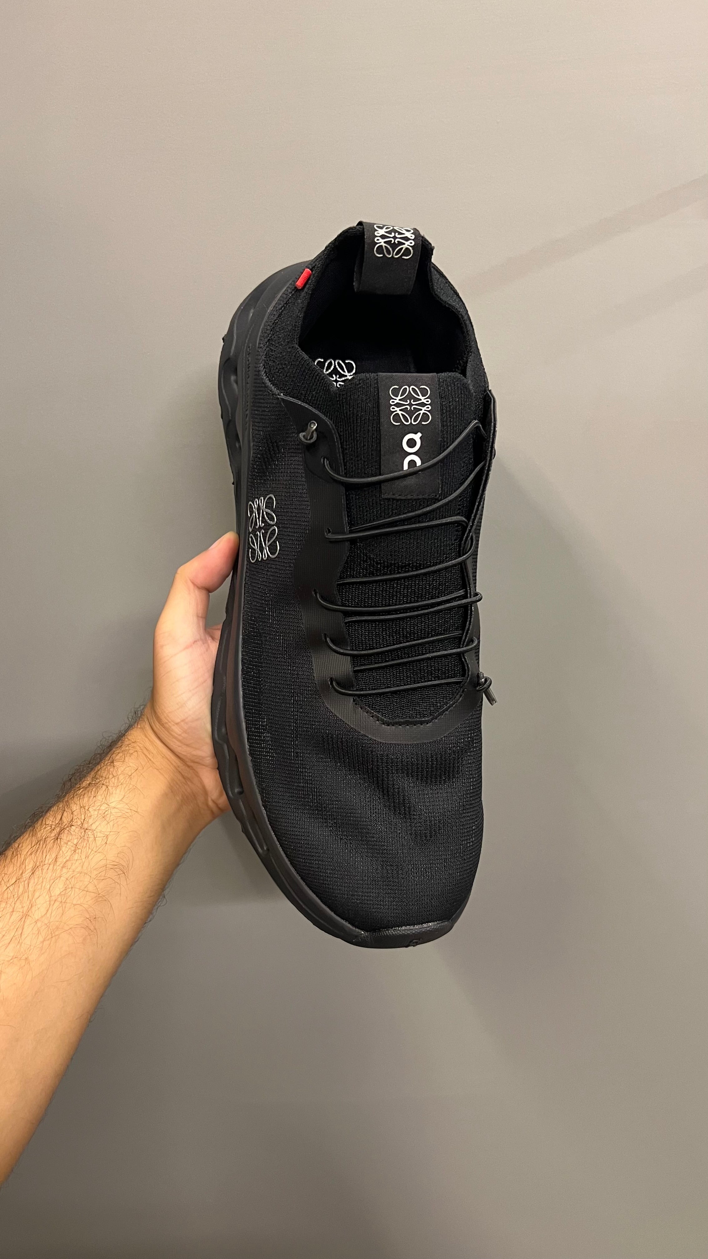 Cloudtilt LOEWE All Black