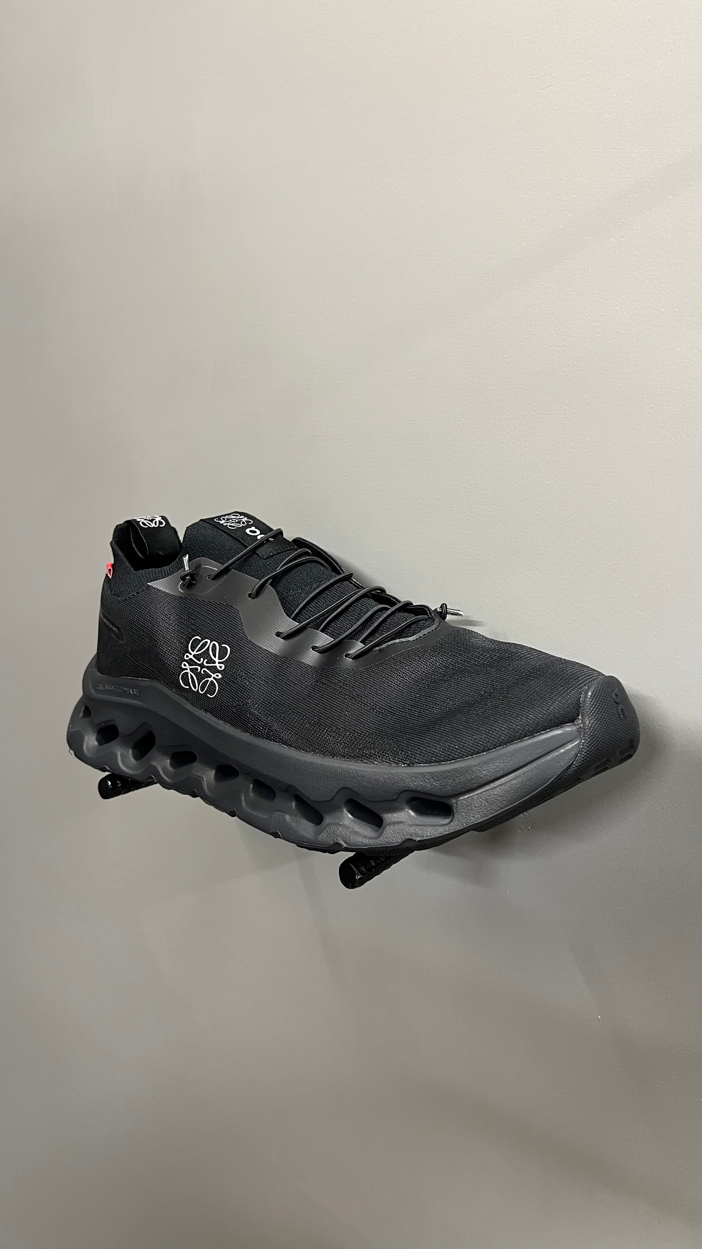 Cloudtilt LOEWE All Black